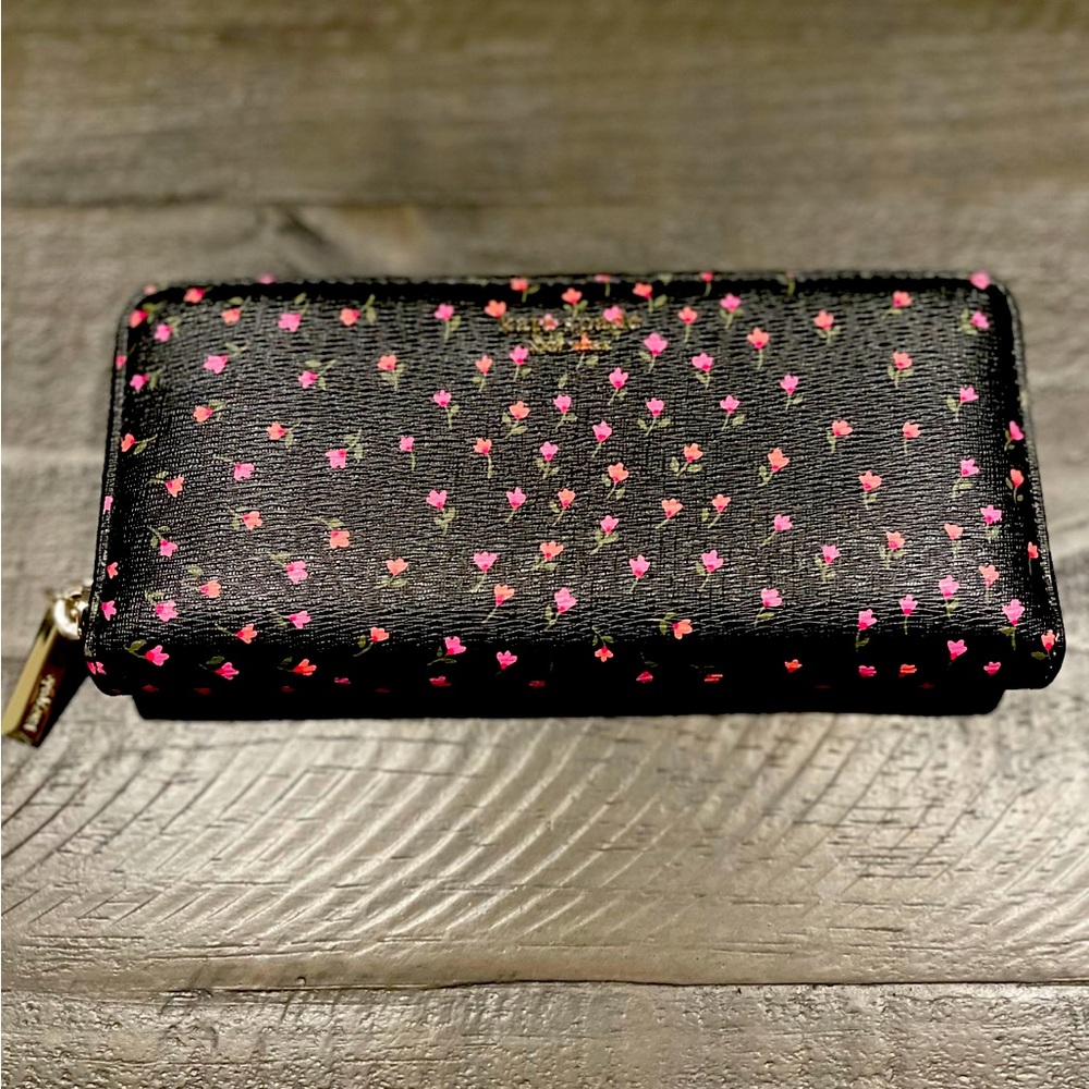 ♠️ Kate Spade Wallet